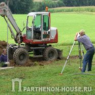 Строительство бетонного бассейна. Геодезия участка.